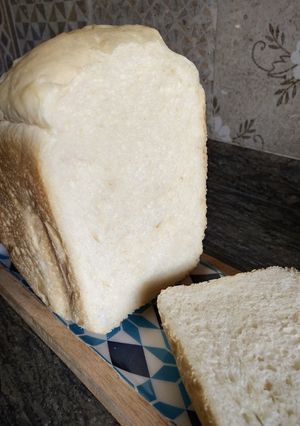 中力粉100%ふわふわ食パン（HB使用）-レシピのメイン写真