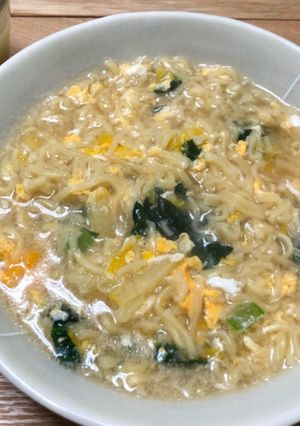 抜歯後に。スプーンで食べる野菜ラーメン。-レシピのメイン写真