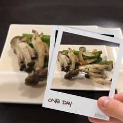 รูปของ きのことニンニクのオリーブオイル炒め