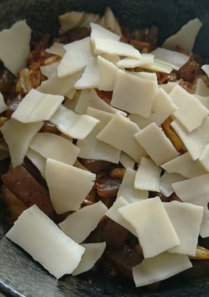 コンニャクとキャベツの炒め物丼-レシピのメイン写真