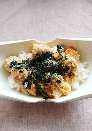 斬新！肉団子丼っ！海苔たっぷりでどうぞ！-レシピのメイン写真