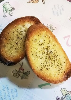 簡単に出来るガーリックトースト-レシピのメイン写真