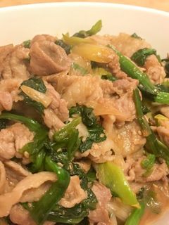 簡単たれ使用☆豚肉とほうれん草の炒め物-レシピのメイン写真
