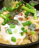 【レンジで調理】やきとりの缶詰めで親子丼