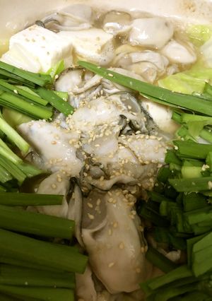 牡蠣のもつ鍋風！スタミナにんにく鍋！-レシピのメイン写真