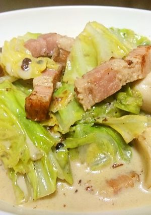 たっぷりキャベツのクリーム煮-レシピのメイン写真