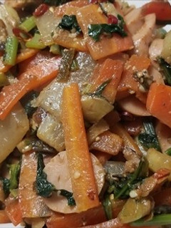 イロガワリ等・天然キノコ4種の野菜炒め-レシピのメイン写真