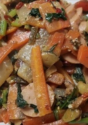 イロガワリ等・天然キノコ4種の野菜炒め-レシピのメイン写真