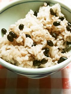 黒豆ご飯(黒豆の一種の黒千石)-レシピのメイン写真