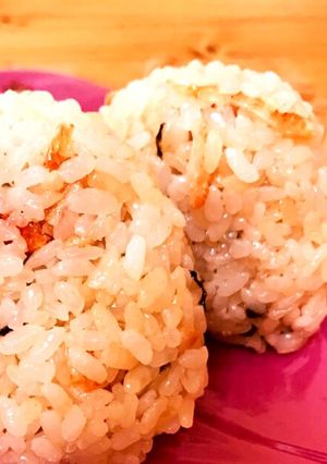 簡単×冷凍保存♪桜海老のおにぎり-レシピのメイン写真