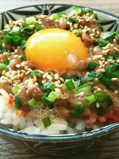 簡単一人飯♡豆板醤ご飯の納豆卵かけご飯♡-レシピのメイン写真