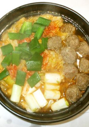キムチ肉団子鍋♪簡単レンジで-レシピのメイン写真