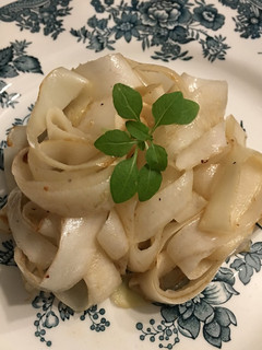 自由にアレンジ☆大根の皮で麺類の代わり-レシピのメイン写真