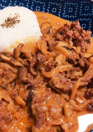 フォンドヴォー缶で！ビーフストロガノフ-レシピのメイン写真