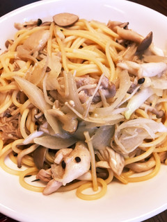 きのこと鶏肉のバター醤油パスタ-レシピのメイン写真