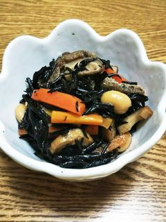 ひじき煮でしっかり鉄分!-レシピのメイン写真