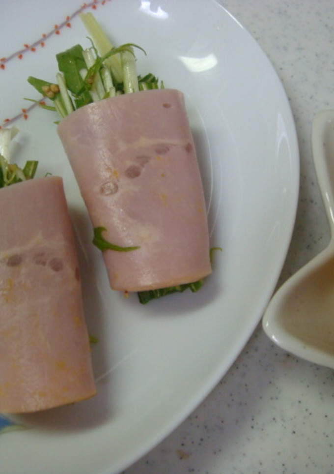 残ったかぼちゃの煮つけで☆水菜とハム巻き-レシピのメイン写真