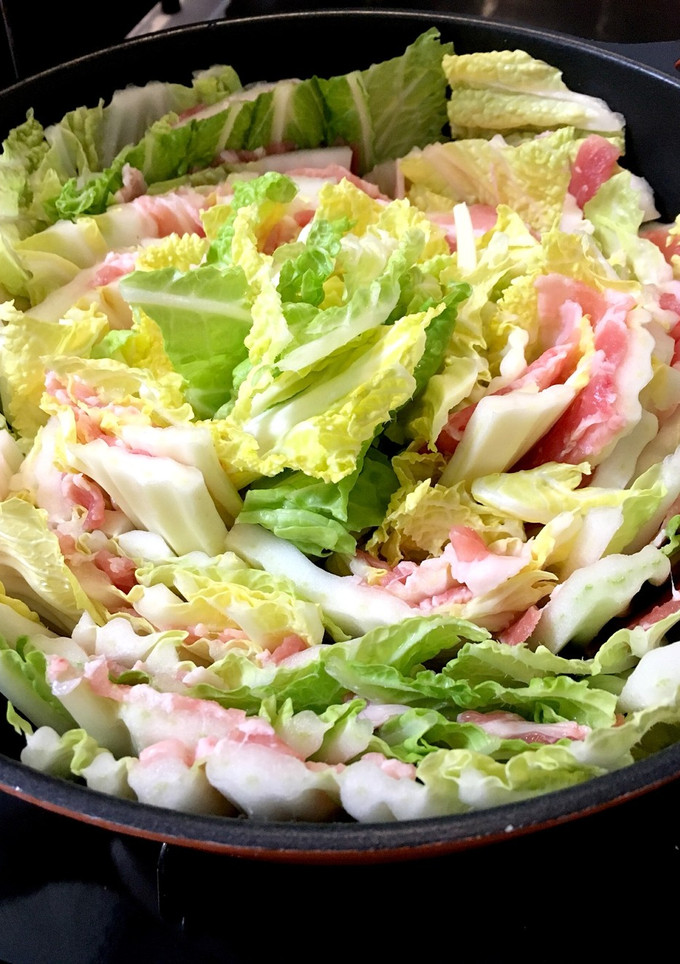 冬の定番！豚肉と白菜のミルフィーユ鍋-レシピのメイン写真