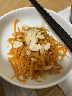 人参の塩きんぴらアーモンドのせ-レシピのメイン写真