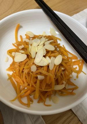 人参の塩きんぴらアーモンドのせ-レシピのメイン写真