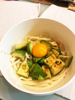 アボカド釜玉うどん-レシピのメイン写真