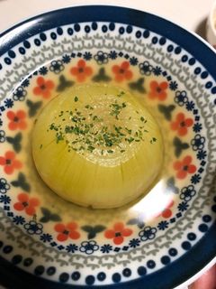 玉ねぎまるごとスープ〜ごはんはすすまない-レシピのメイン写真