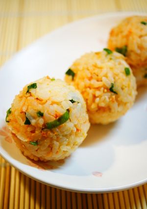 ✿ねぎ味噌鮭おにぎり✿-レシピのメイン写真