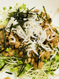 スプラウトと納豆&しらすの海苔サラダ-レシピのメイン写真