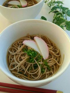 麺つゆで簡単☆あったかお蕎麦-レシピのメイン写真