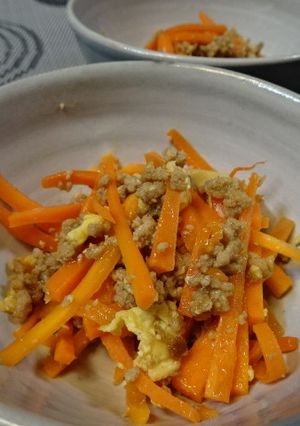 ポリポリ食感、人参と挽肉のポン酢炒め-レシピのメイン写真