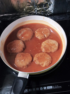 シミ豆腐の煮込みハンバーグ-レシピのメイン写真
