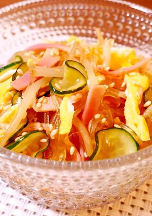 すぐ味がなじむ作り方☆中華風春雨サラダ-レシピのメイン写真
