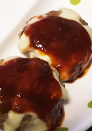 ソースも美味しい♡ハンバーグ-レシピのメイン写真