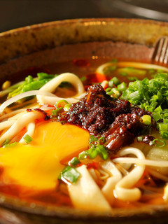 まるで、しびれ鍋。麻辣煮込みうどん-レシピのメイン写真