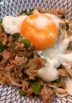 パパっとお昼に作れる！肉味噌うどん-レシピのメイン写真