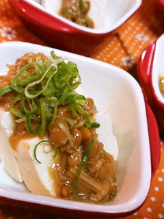 速攻!ひと手間【なめ茸納豆の冷奴】-レシピのメイン写真
