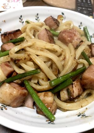 炒飯の素で!ゴロゴロハムの焼うどん-レシピのメイン写真