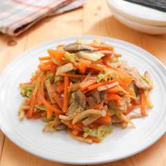 รูปของ 生姜たっぷりでクセになる野菜の味噌炒め