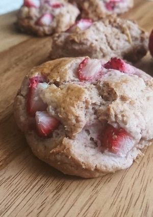 春色❁苺とホワイトチョコのスコーン-レシピのメイン写真