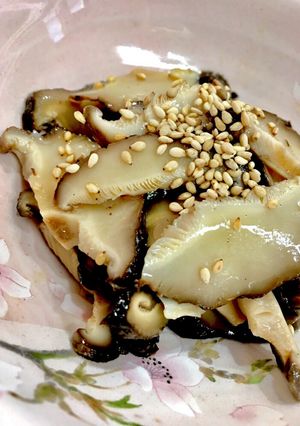 出汁用干し椎茸から☆おつまみ椎茸ナムル-レシピのメイン写真