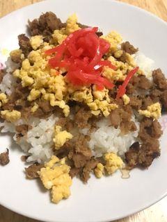 簡単!お弁当にも!ツナそぼろ丼-レシピのメイン写真