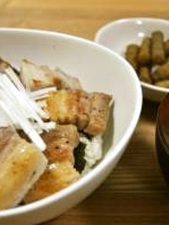 ぶたどん (*^-^*)-レシピのメイン写真