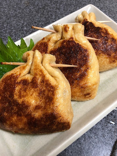 簡単おつまみ♪納豆チーズ餅巾着焼-レシピのメイン写真