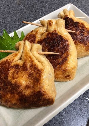 簡単おつまみ♪納豆チーズ餅巾着焼-レシピのメイン写真