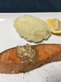 鮭のムニエルアンチョビバター-レシピのメイン写真