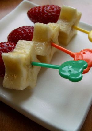 お弁当にも！子供が喜ぶ苺バナナスティック-レシピのメイン写真