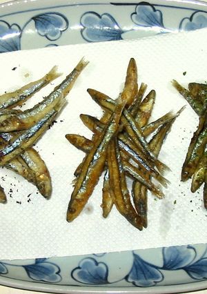 旬のきびなご３味唐揚げ☆紫・カレー・海苔-レシピのメイン写真