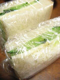 きゅうりとクリームチーズのサンドウィッチ-レシピのメイン写真