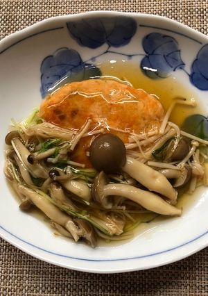 鮭のハンバーグ、キノコあんかけ-レシピのメイン写真