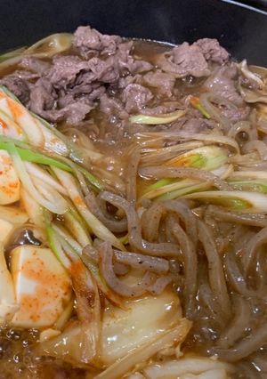 シラチャでピリ辛すき焼き煮-レシピのメイン写真